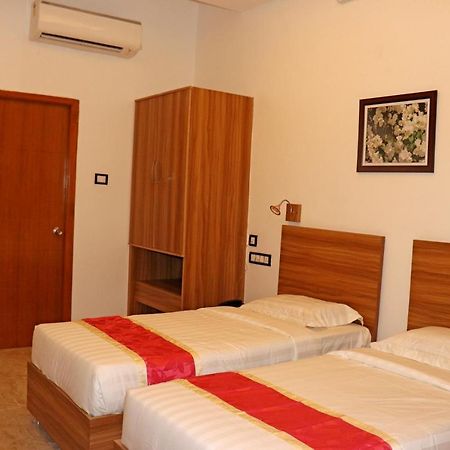 Gulnaar Guest House Chennai Exterior photo